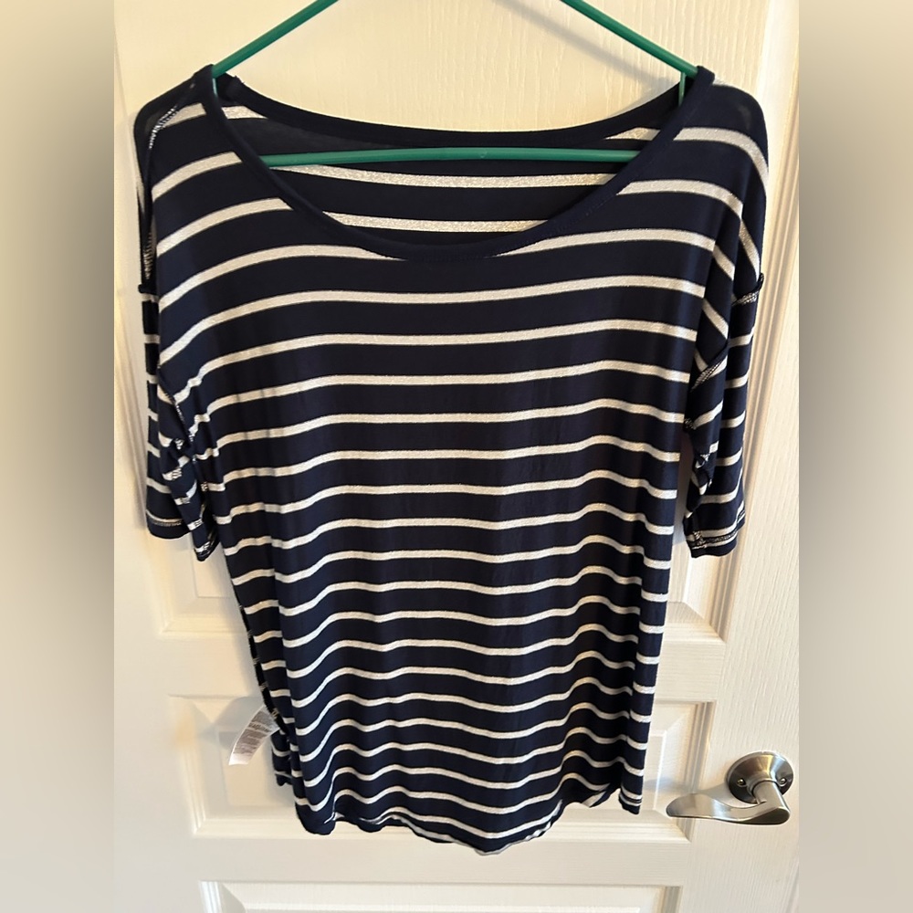 Gap t shirt
